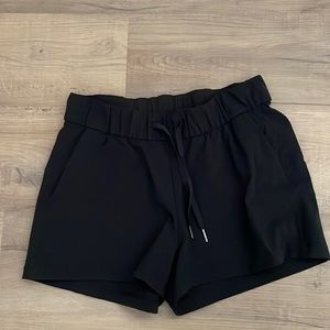 Lululemon On The Fly short, black